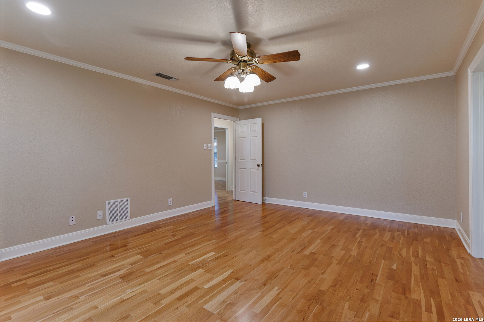 604 Elm Street Floresville TX 78114