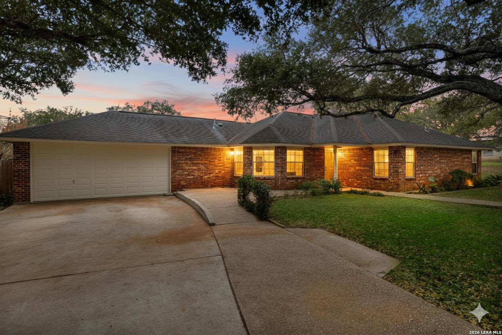 604 Elm Street Floresville TX 78114