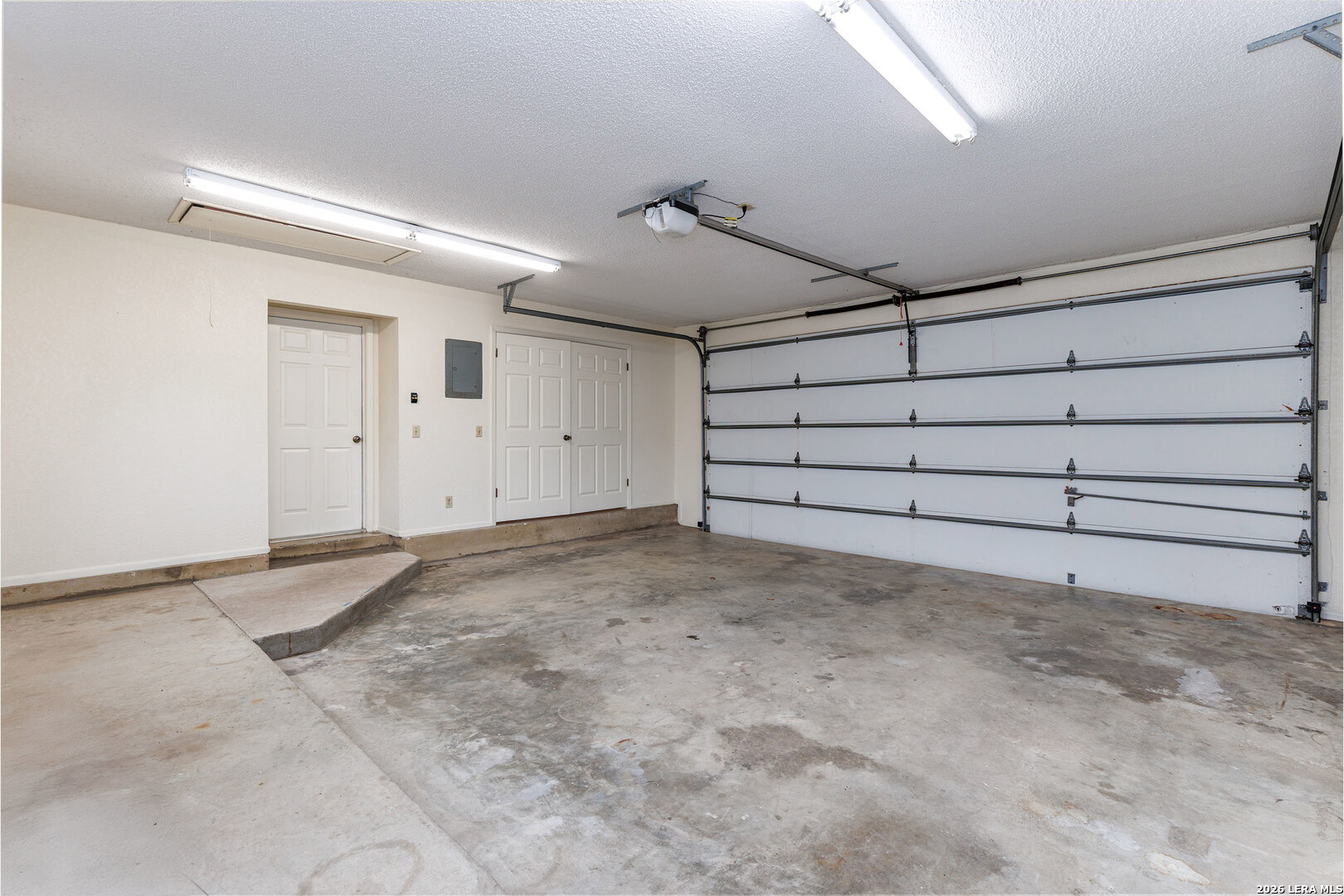 604 Elm Street Floresville TX 78114