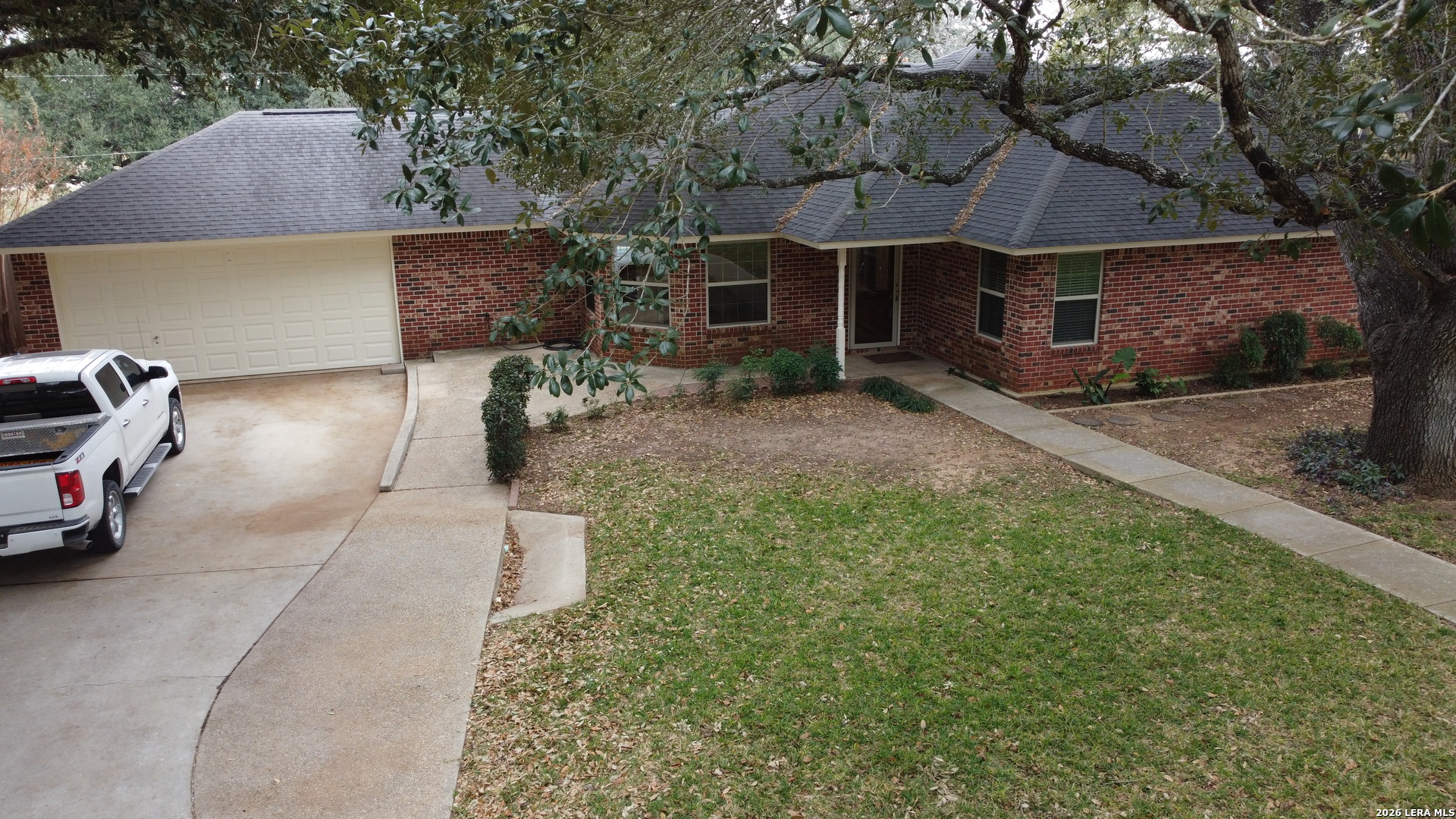 604 Elm Street Floresville TX 78114