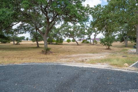 141 N Lon Price Blanco TX 78606