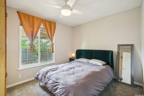 12702 Middle Lane San Antonio TX 78217