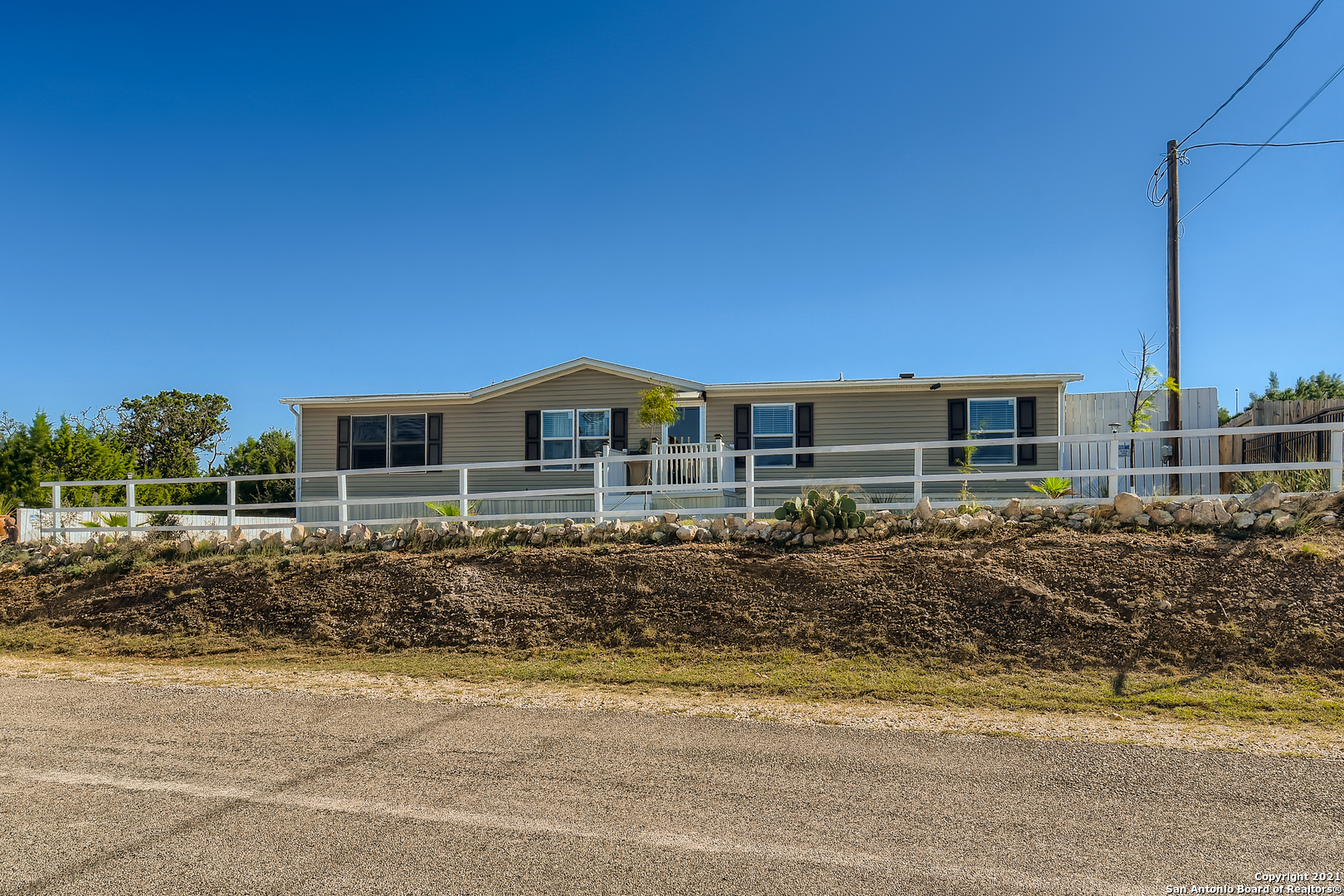 537 Private Road 1523 Bandera TX 78003