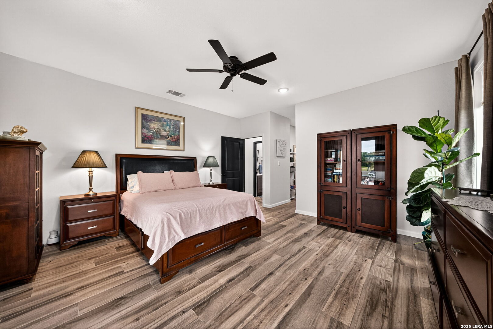 965 County Road 7611 Devine TX 78016