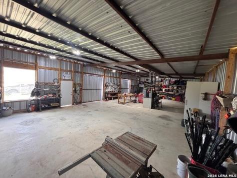 965 County Road 7611 Devine TX 78016