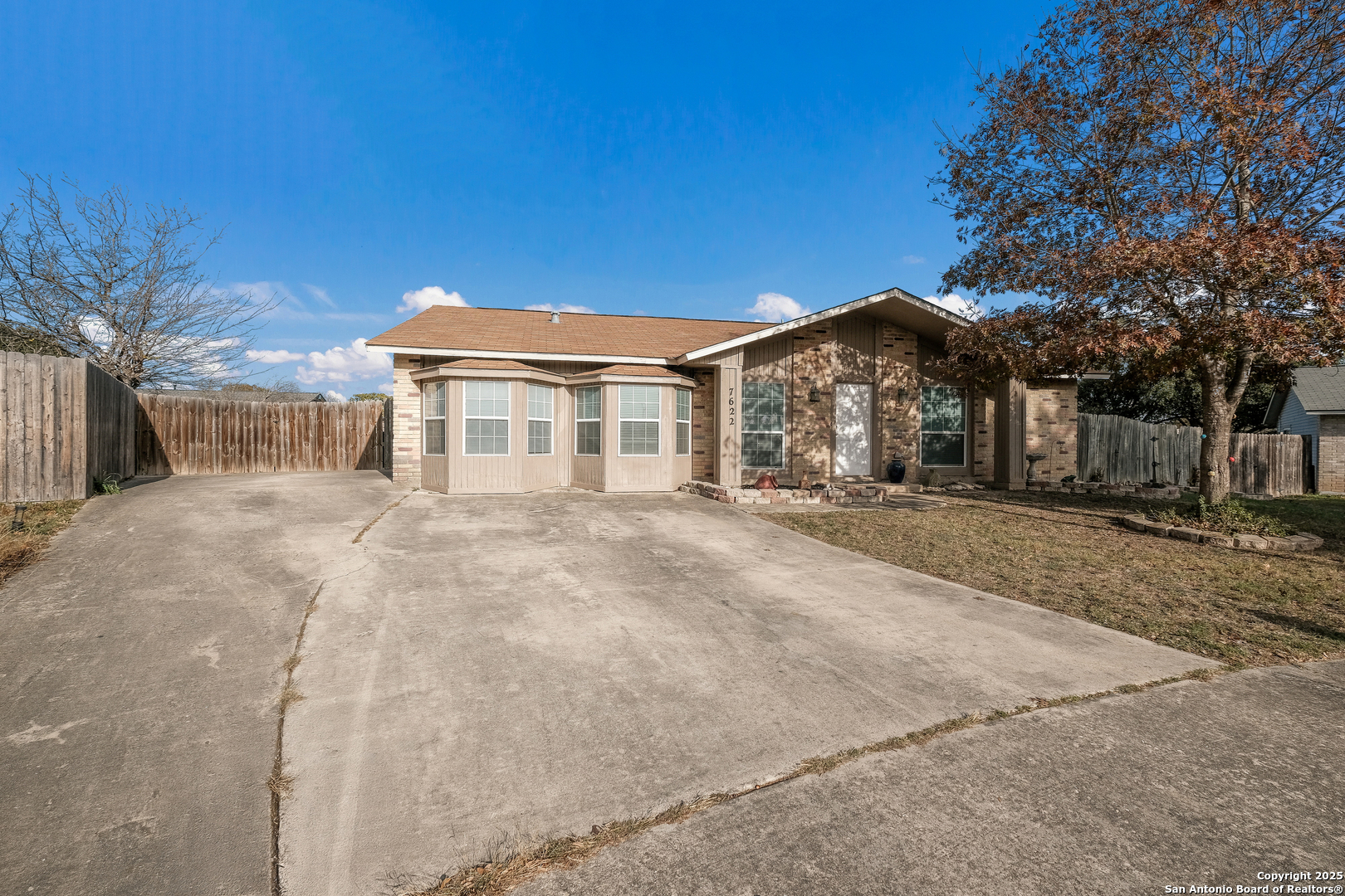 7622 Borden Oak Street Live Oak TX 78233