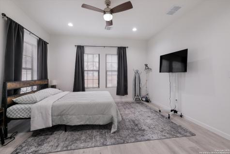 2046 Cincinnati Avenue San Antonio TX 78228