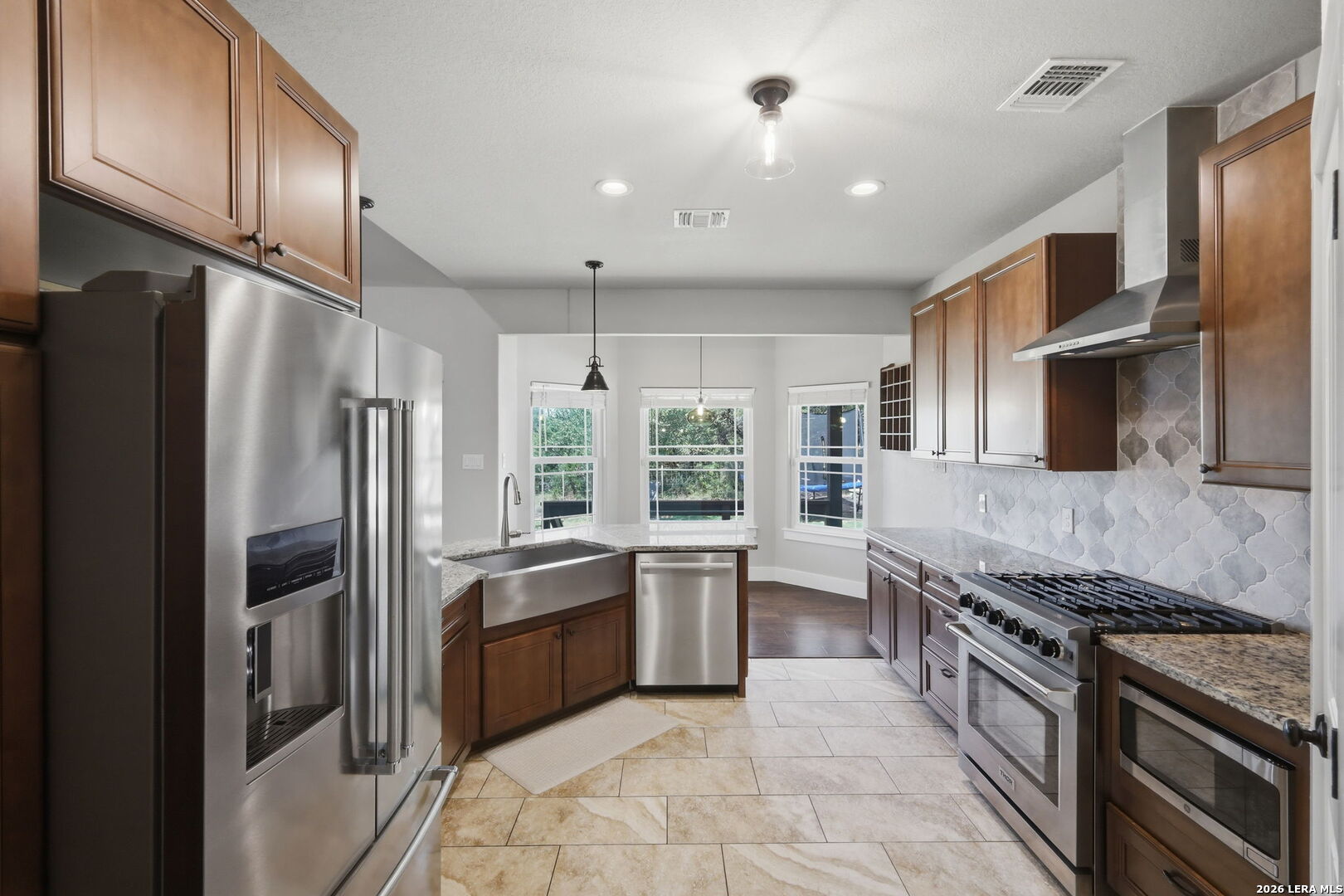 230 Oak Country Helotes TX 78023