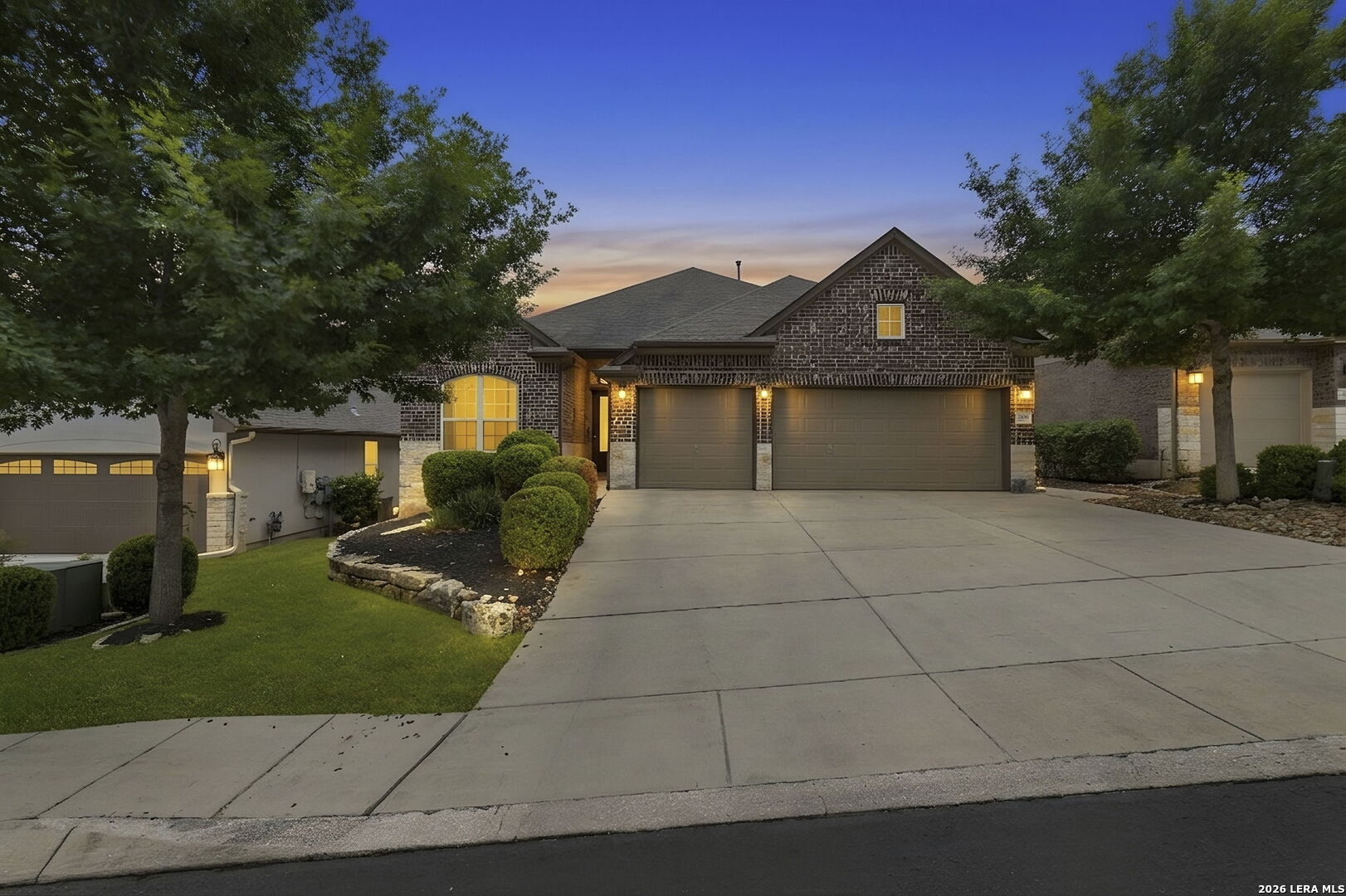 2106 Silent Fox San Antonio TX 78260