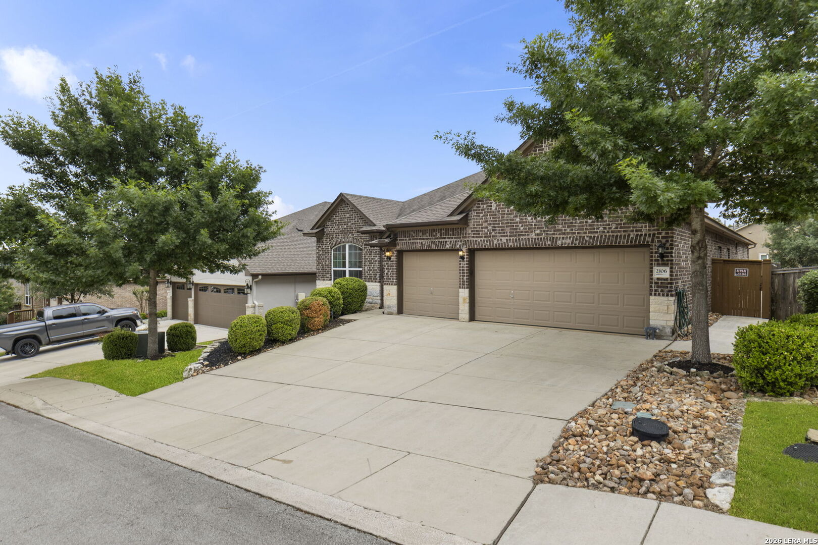 2106 Silent Fox San Antonio TX 78260