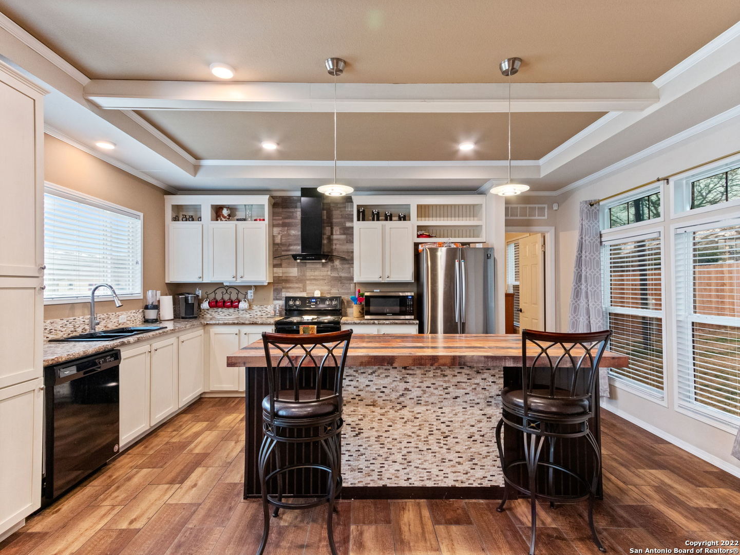22910 Early Rise Drive Elmendorf TX 78112