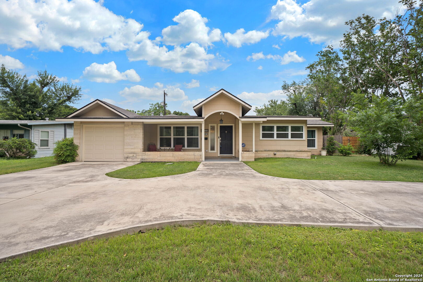 643 Robinhood Place San Antonio TX 78209
