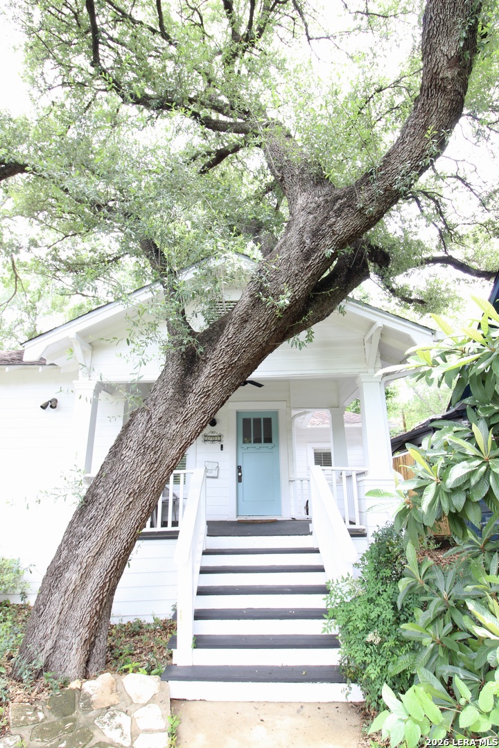 211 Montclair Street Alamo Heights TX 78209