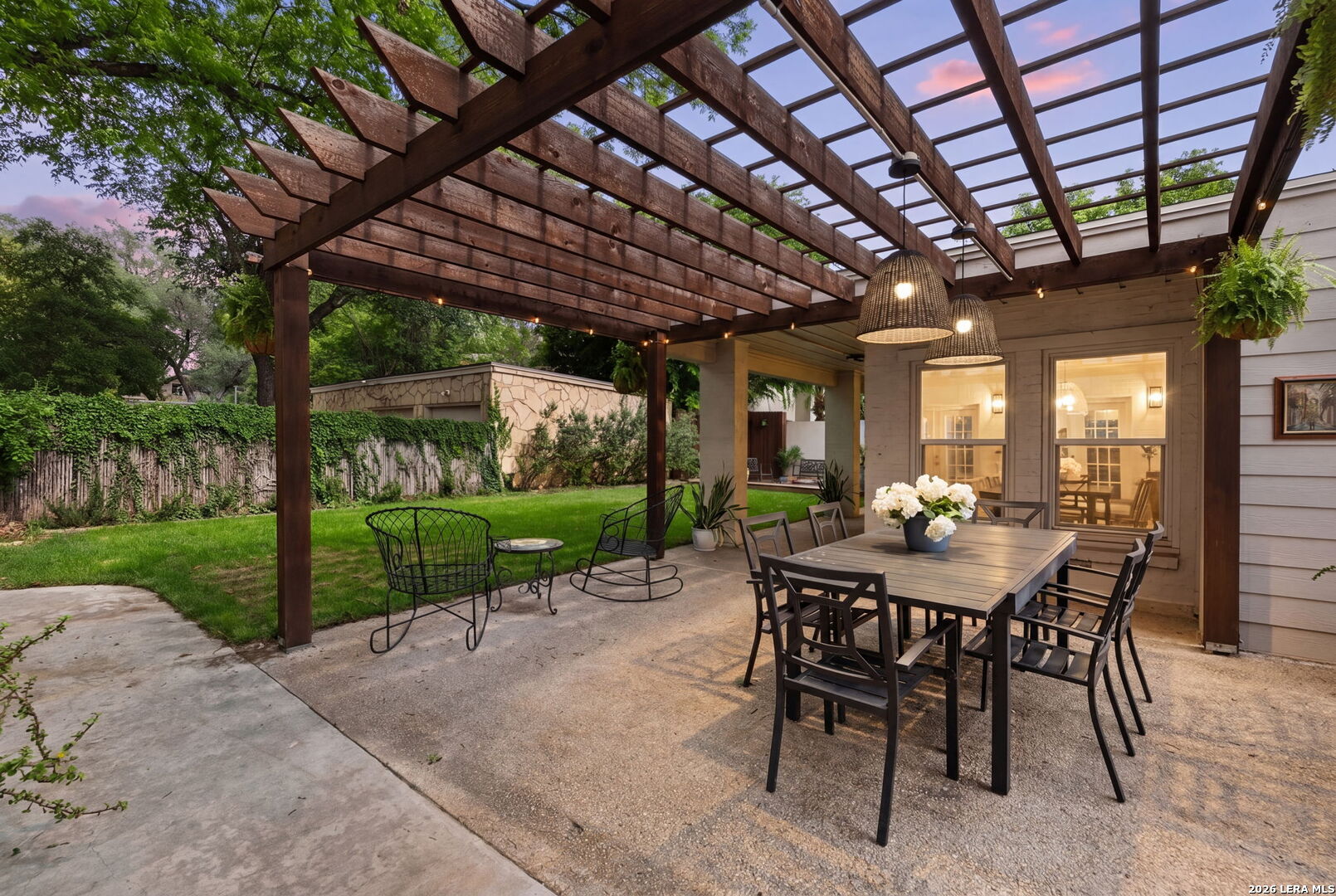 106 Parklane Olmos Park TX 78212