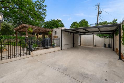 106 Parklane Olmos Park TX 78212