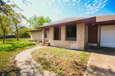 2544 Mari Gail Street Beeville TX 78102