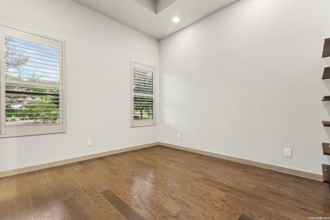 30 Royal Heights San Antonio TX 78257
