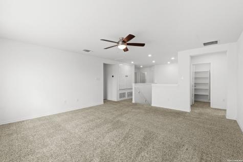2322 Themis Way San Antonio TX 78245