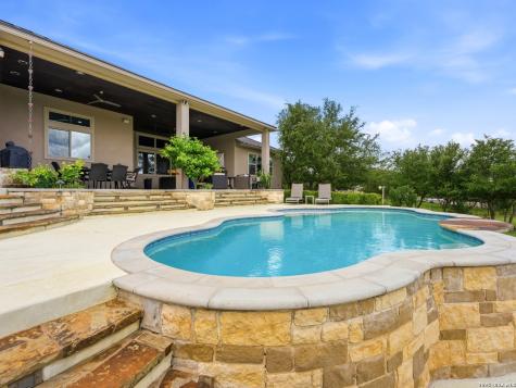 8030 Sky Vista San Antonio TX 78266