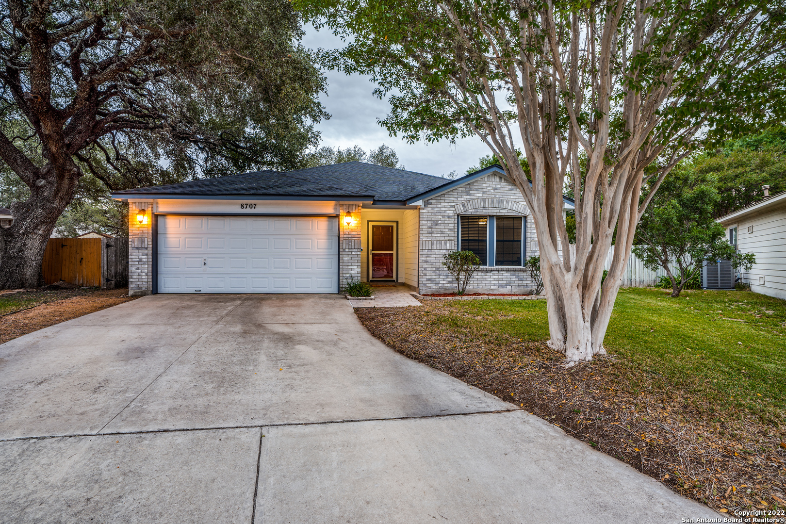 8707 Chartres San Antonio TX 78240
