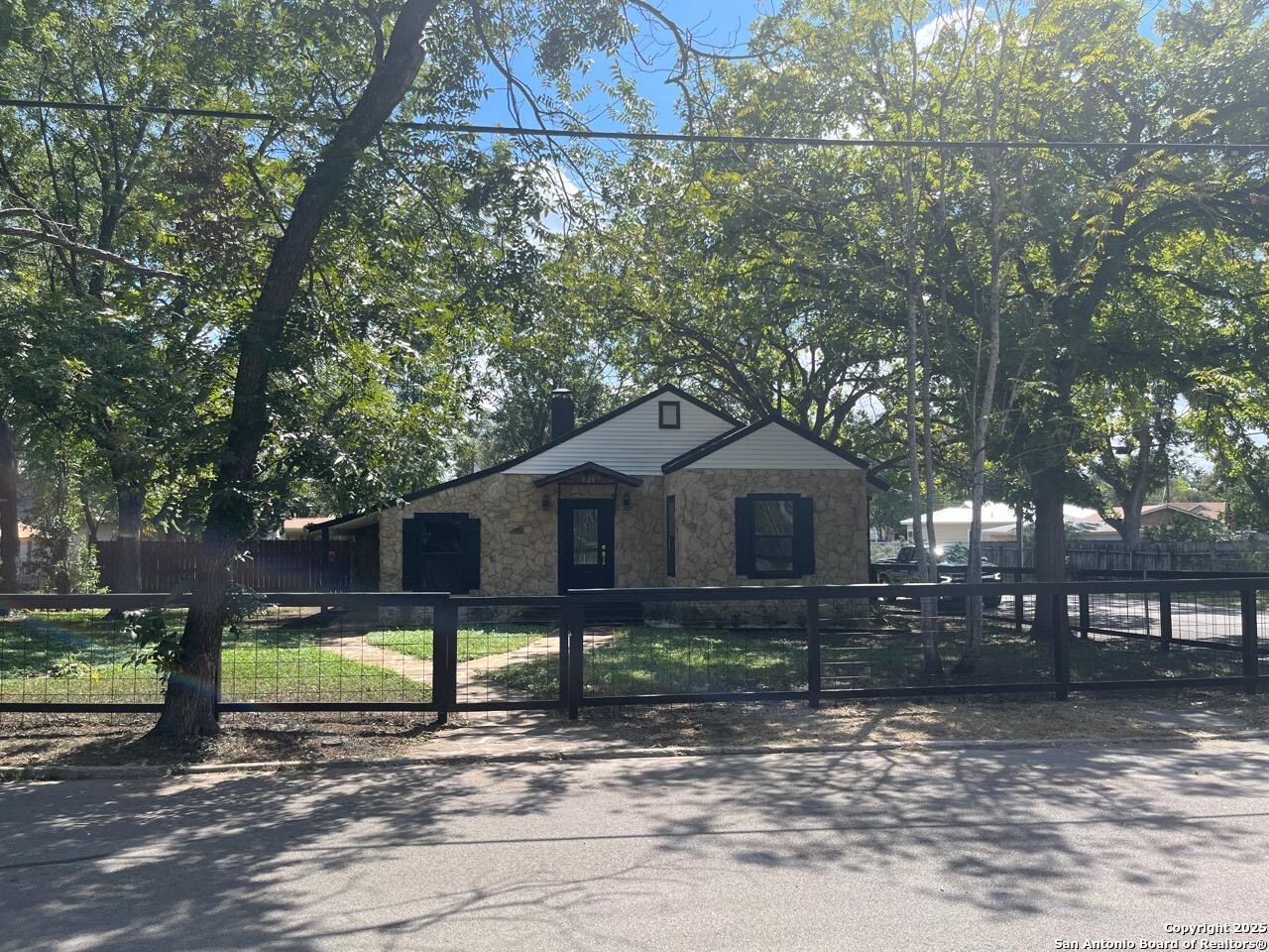 520 Frost San Antonio TX 78201
