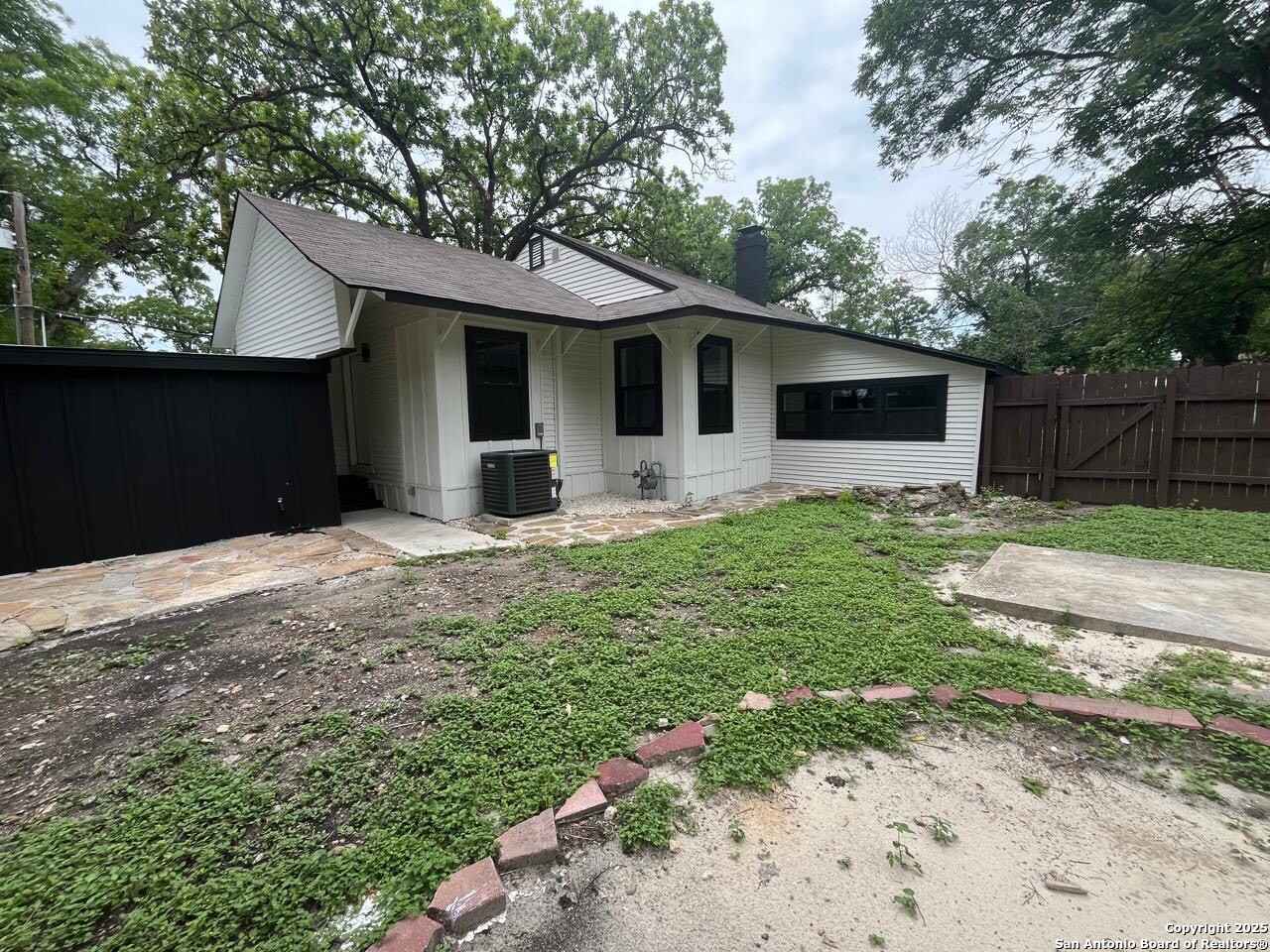 520 Frost San Antonio TX 78201