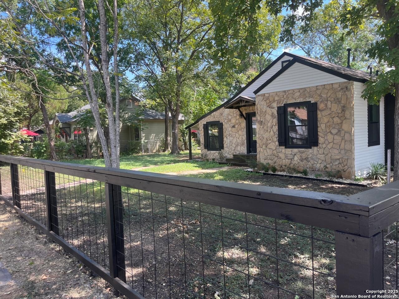 520 Frost San Antonio TX 78201