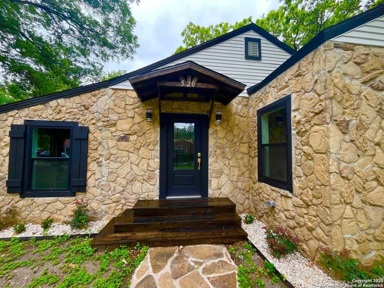 520 Frost San Antonio TX 78201