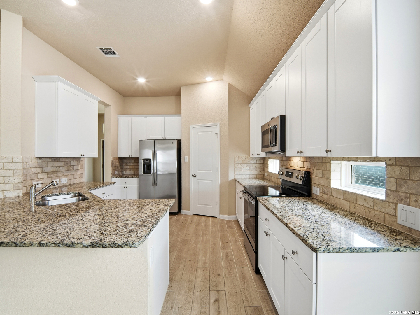 233 Holland Park Schertz TX 78108