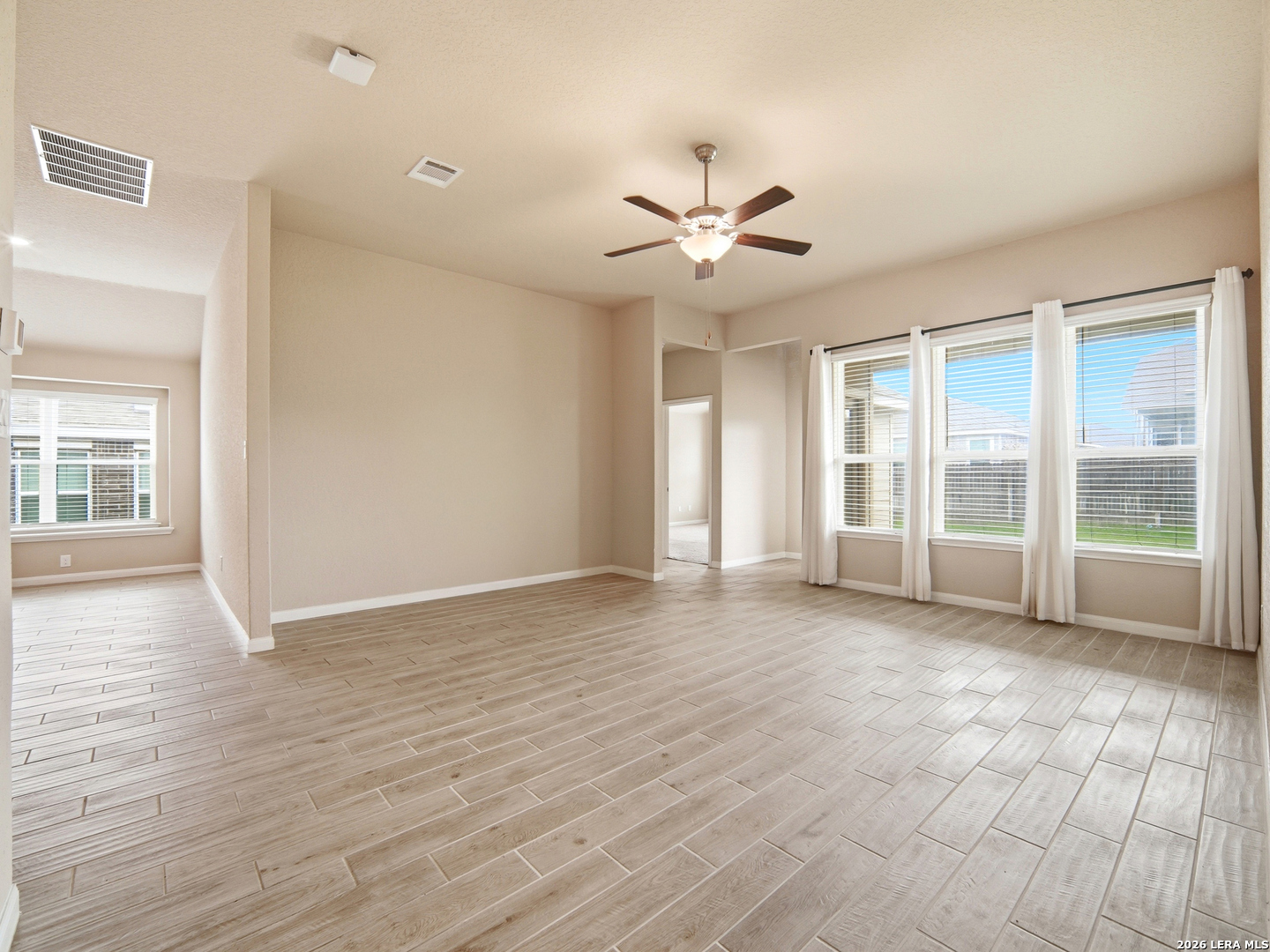 233 Holland Park Schertz TX 78108