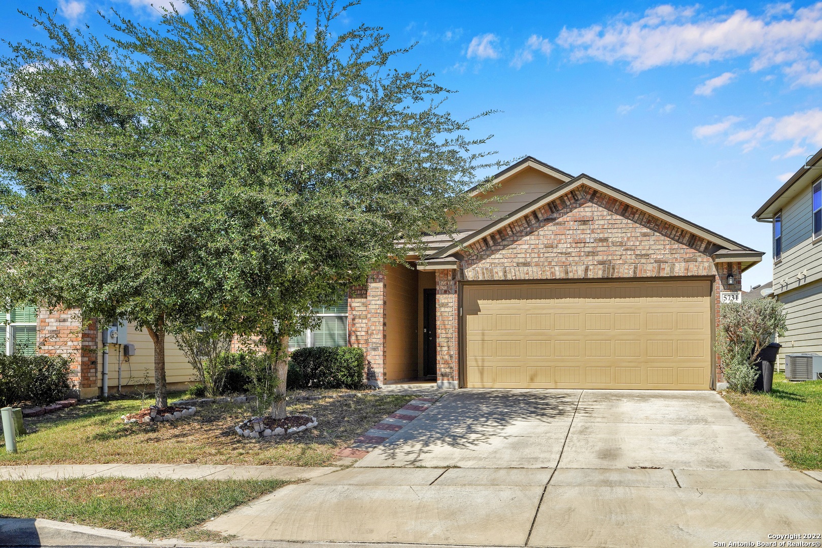5731 Medina Farm San Antonio TX 78222