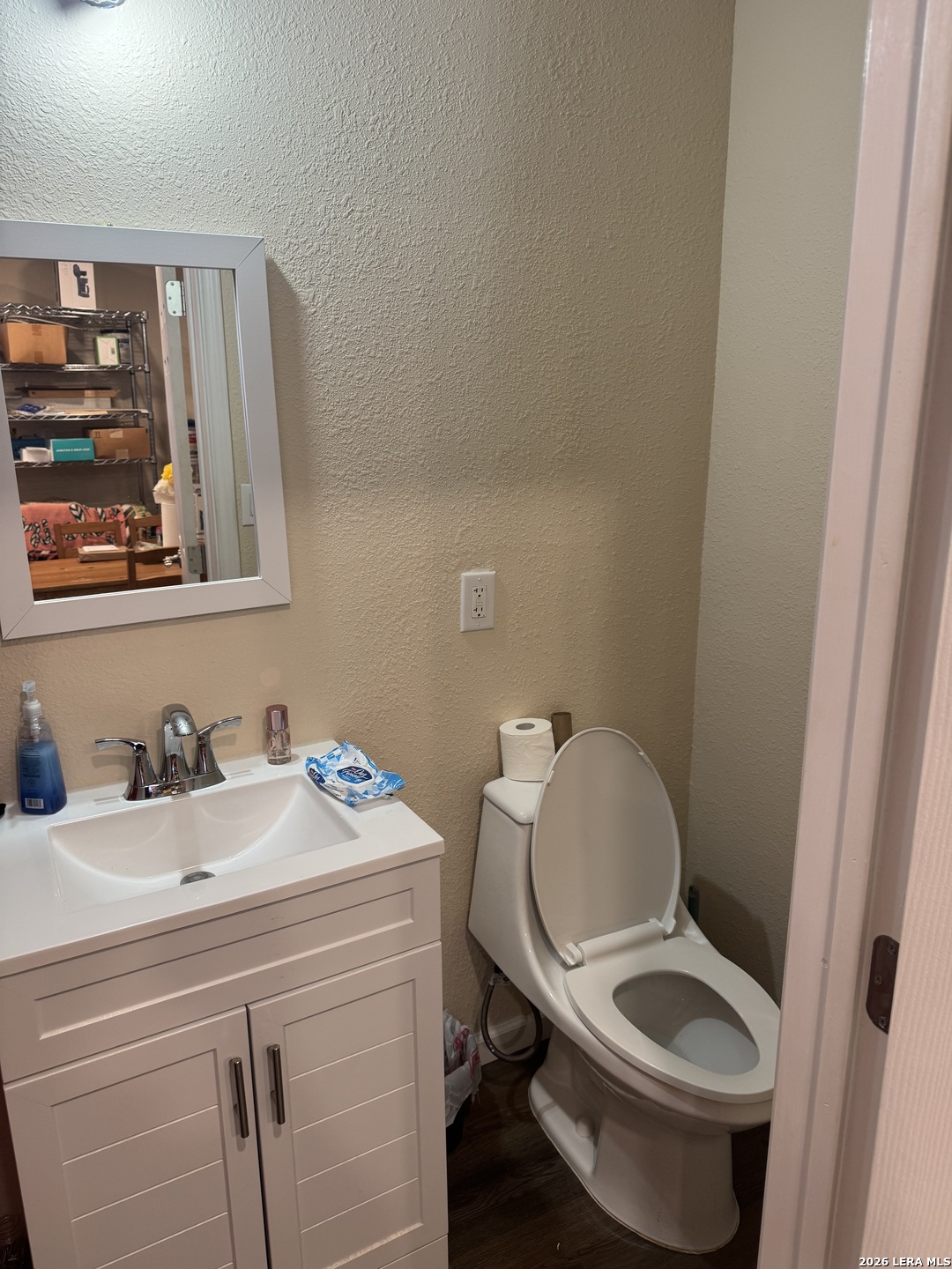 8811 Dale Vly Drive San Antonio TX 78227