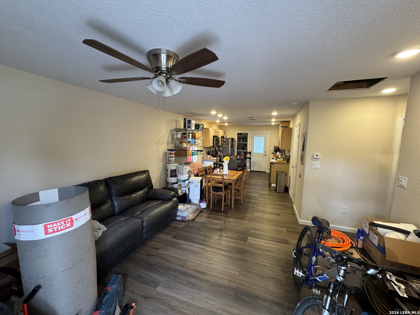 8811 Dale Vly Drive San Antonio TX 78227