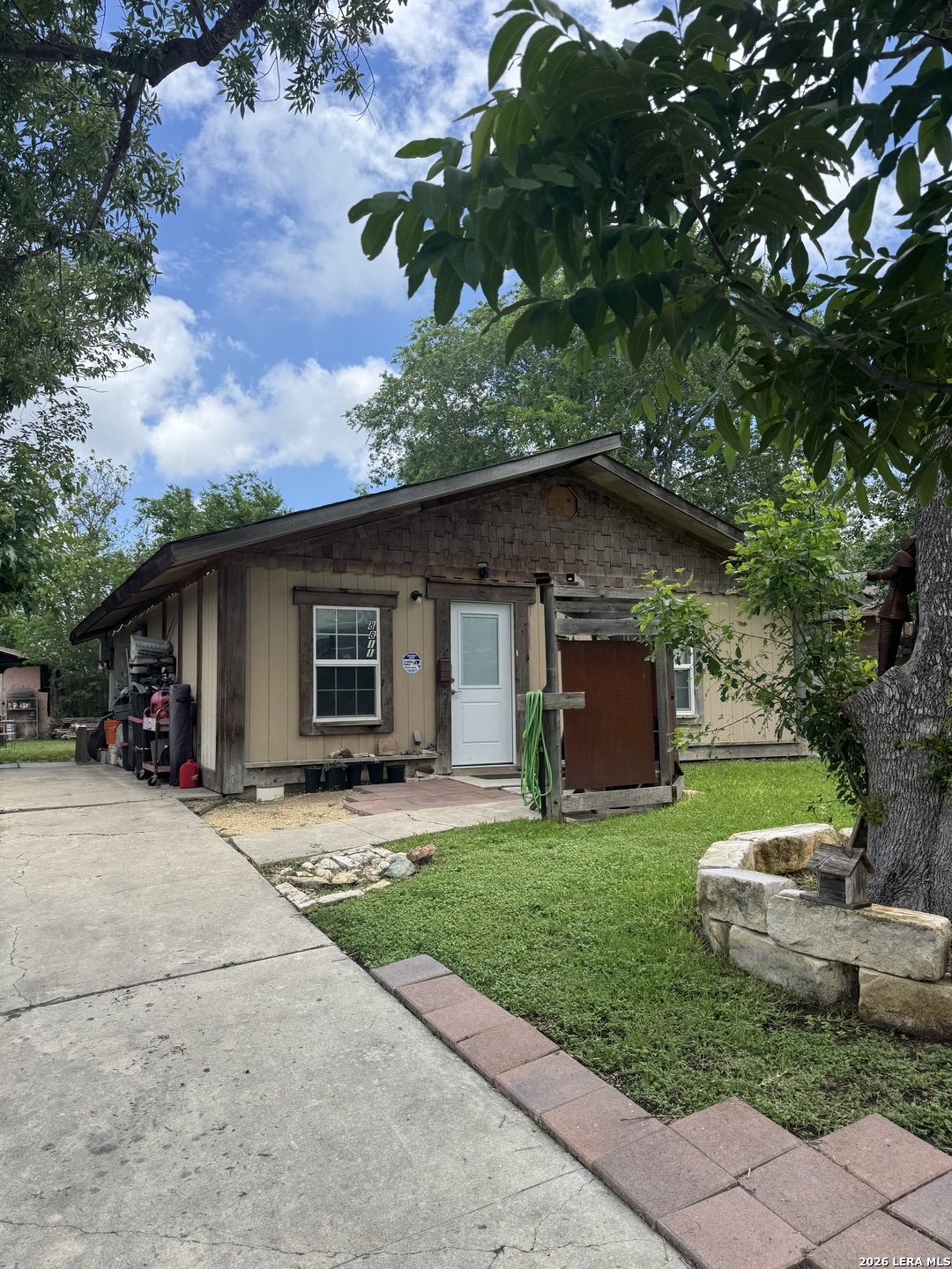 8811 Dale Vly Drive San Antonio TX 78227