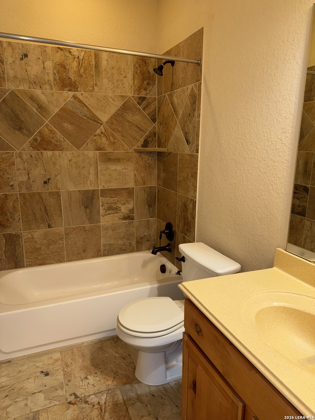 9827 Catell Boerne TX 78006