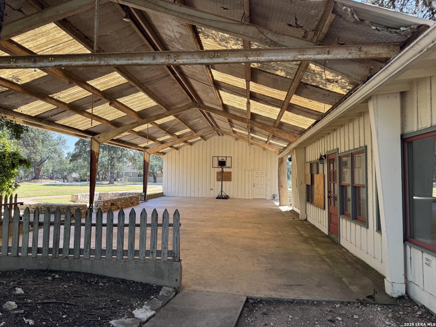 9827 Catell Boerne TX 78006