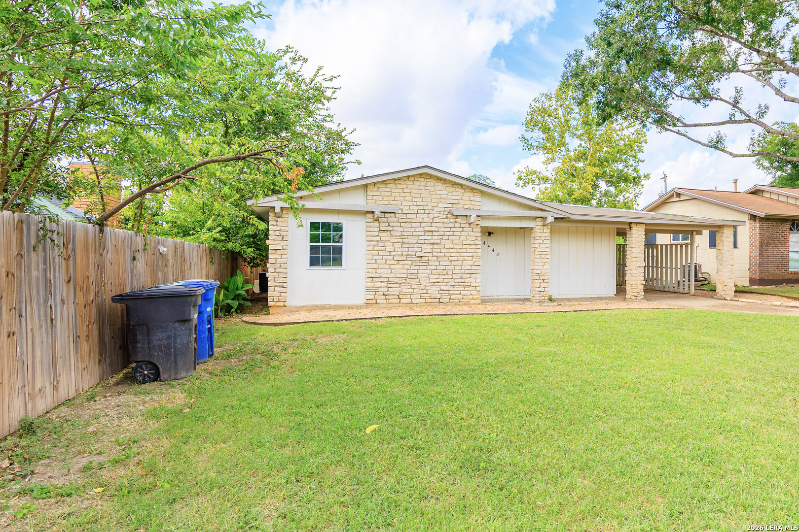 4442 Summer Sun Lane San Antonio TX 78217