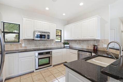 151 Village Canyon Lake TX 78133