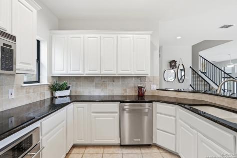 151 Village Canyon Lake TX 78133