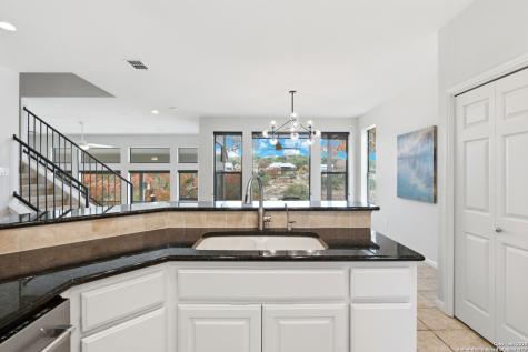 151 Village Canyon Lake TX 78133