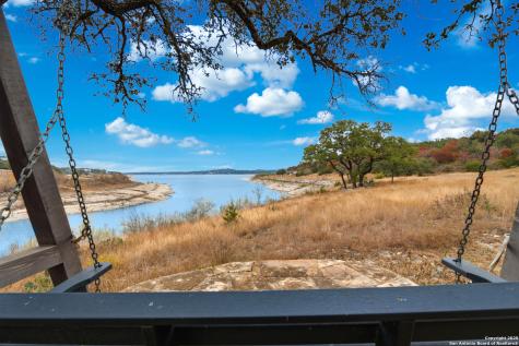 151 Village Canyon Lake TX 78133