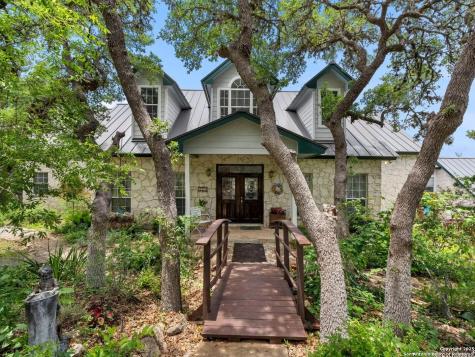 125 Northlake Cove Lakehills TX 78063