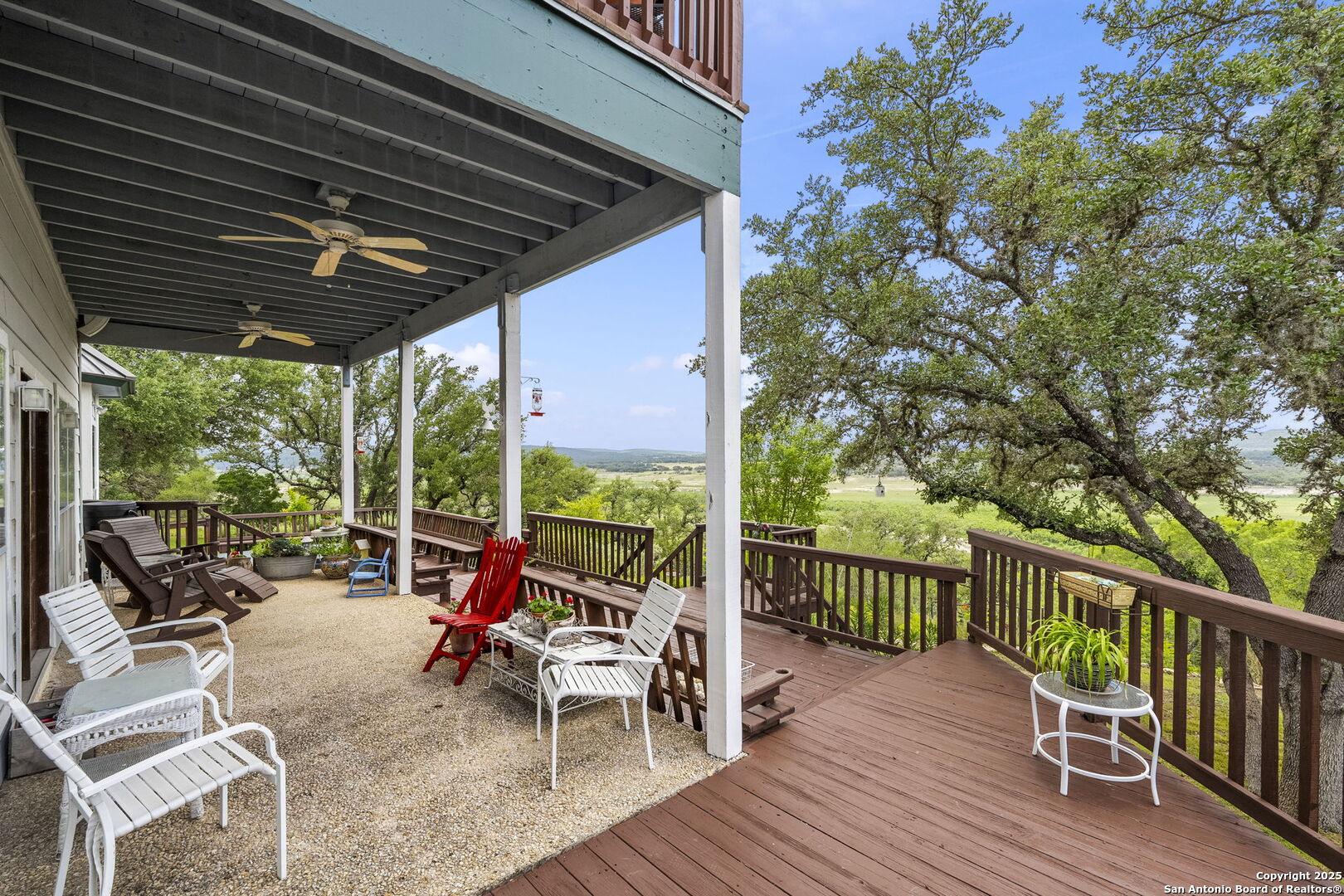125 Northlake Cove Lakehills TX 78063