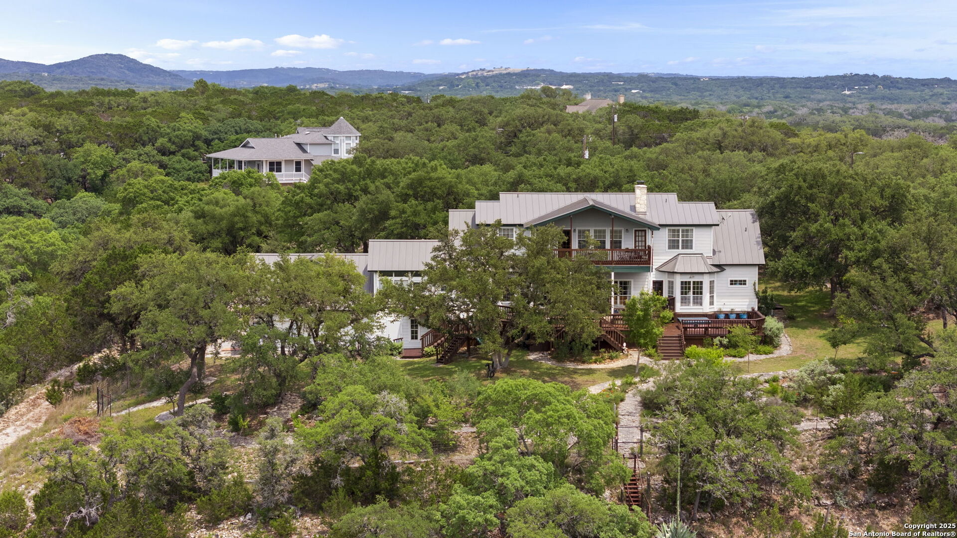 125 Northlake Cove Lakehills TX 78063