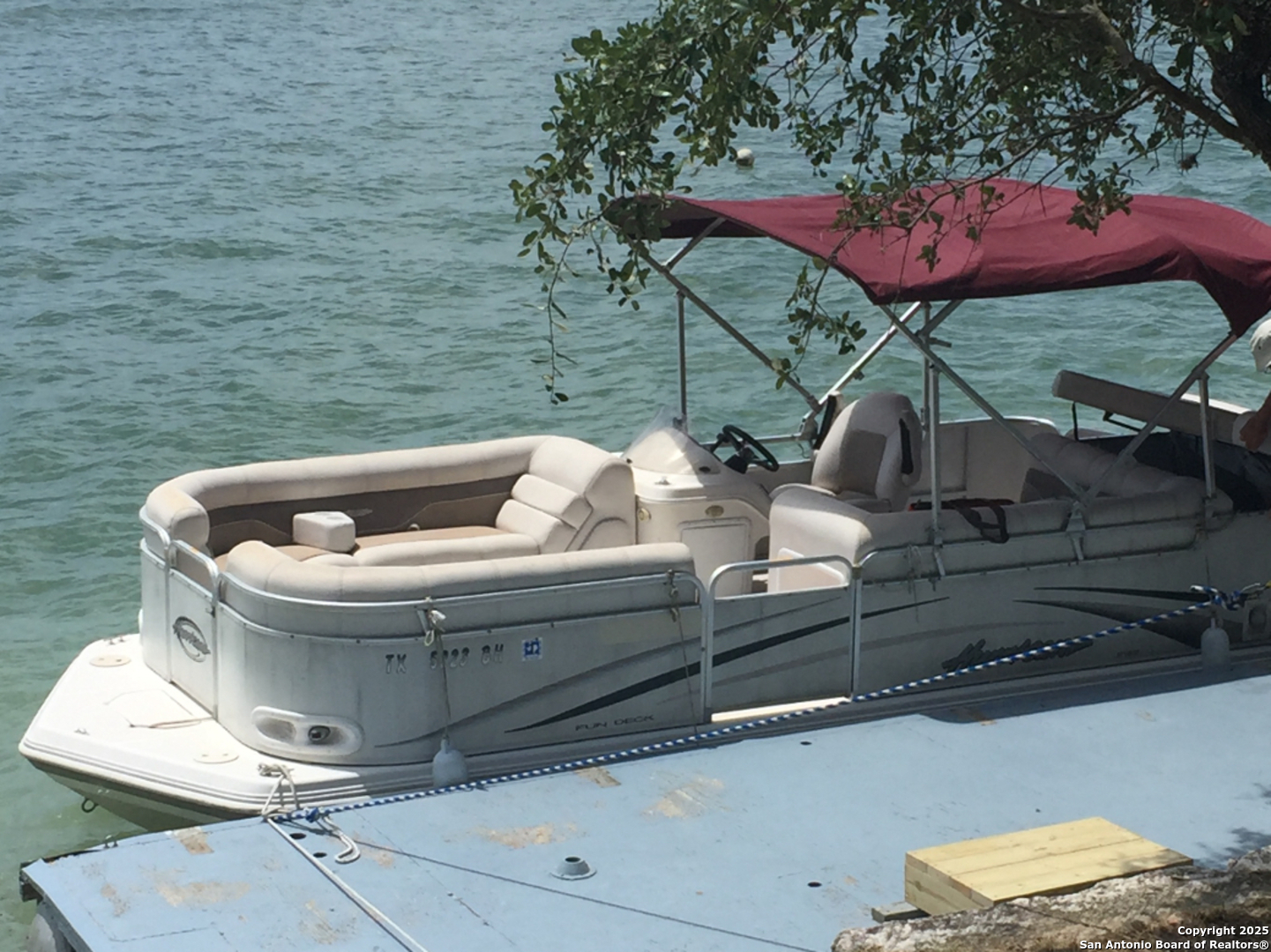 125 Northlake Cove Lakehills TX 78063