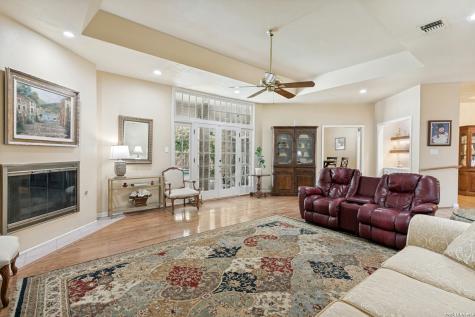 91 Granburg Circle San Antonio TX 78218