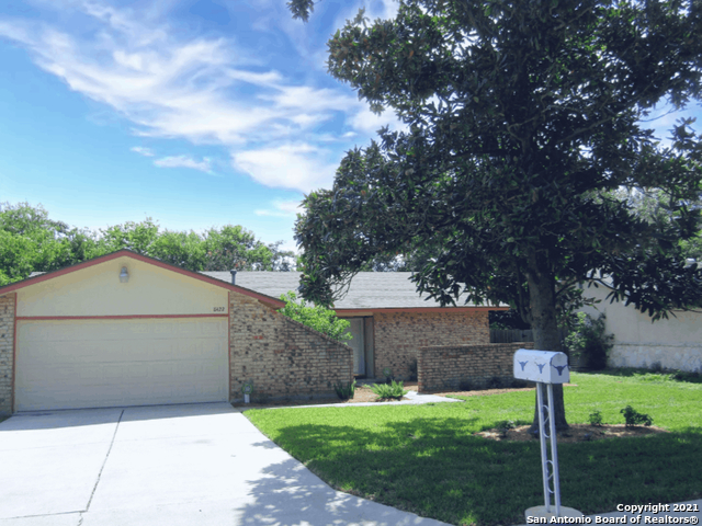 8422 Tuxford San Antonio TX 78239