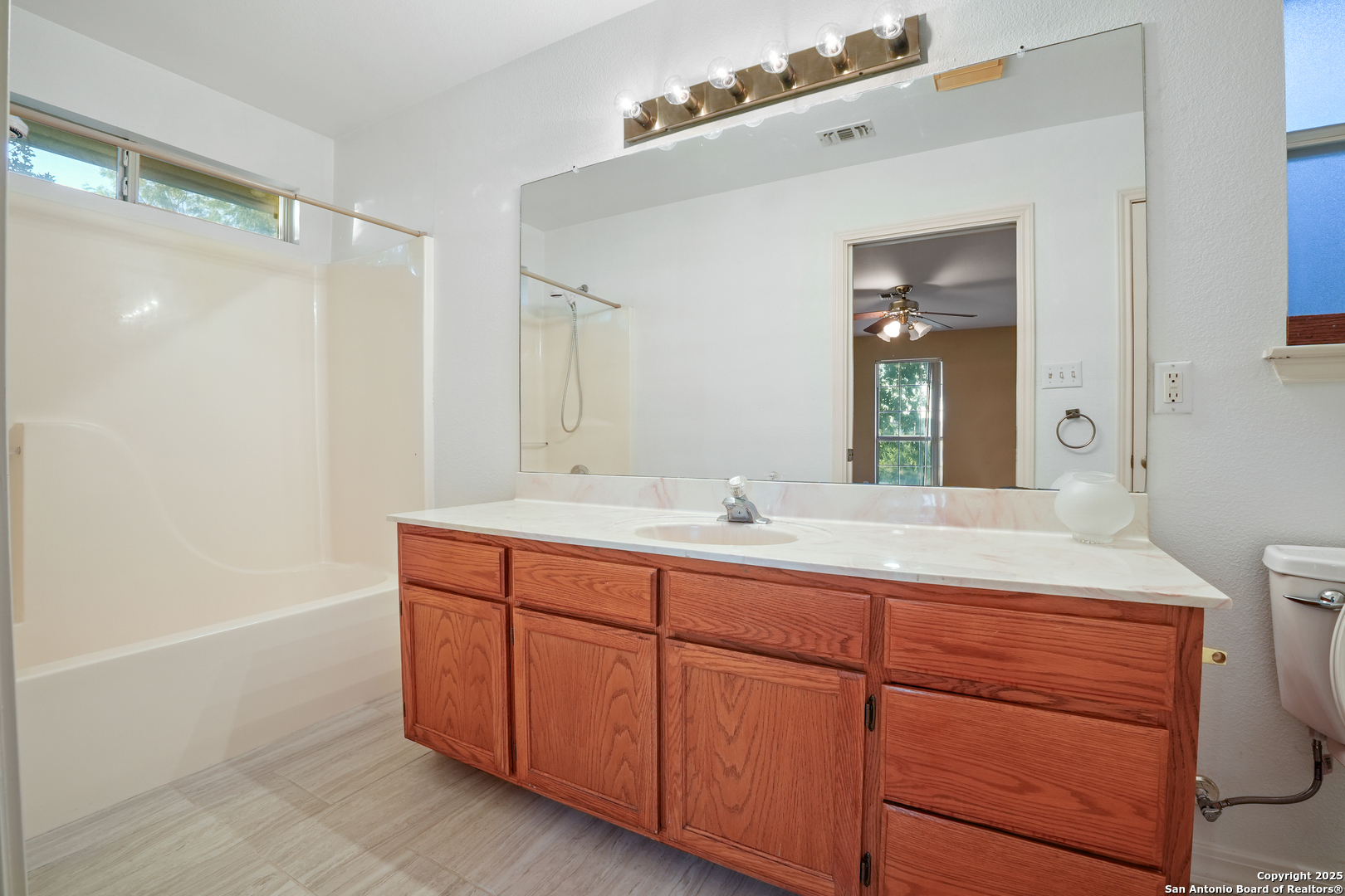 7501 Linkside San Antonio TX 78240