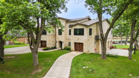 308 Paseo Del Rio Seguin TX 78155