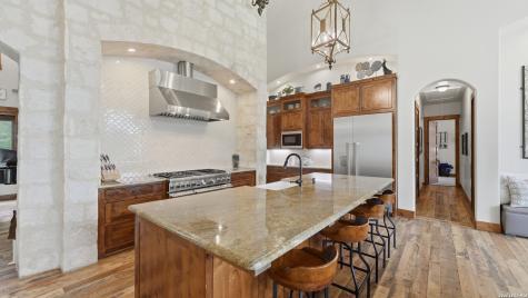 308 Paseo Del Rio Seguin TX 78155
